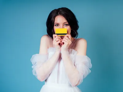 The Pros and Cons of Paying for a Wedding on a Credit Card