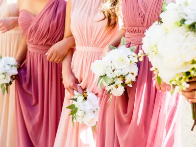 Using Faux Flowers vs. Fresh Blooms for Your Wedding