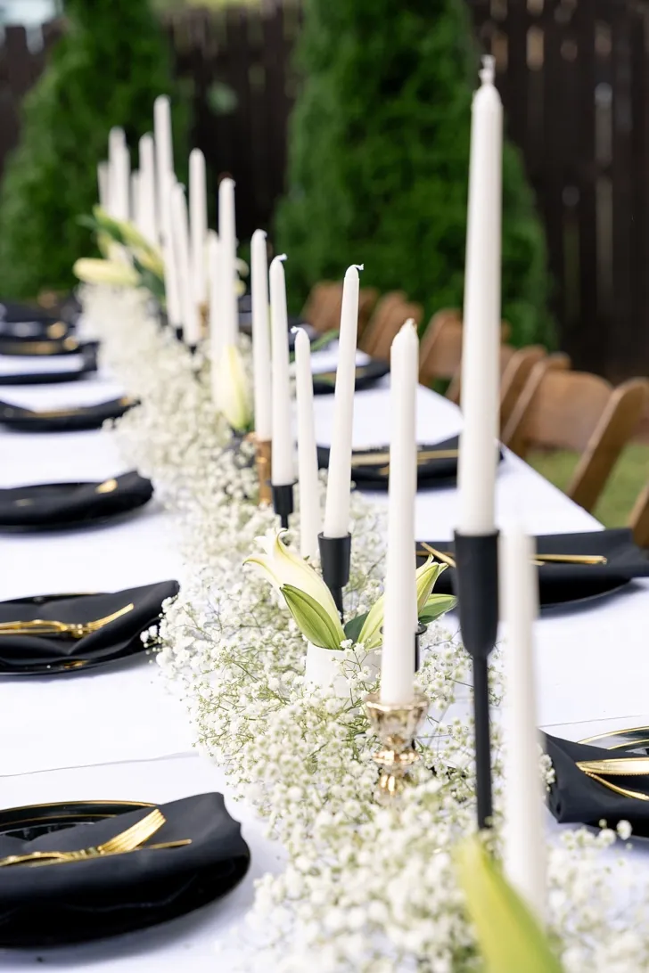 beautiful black and gold table scape