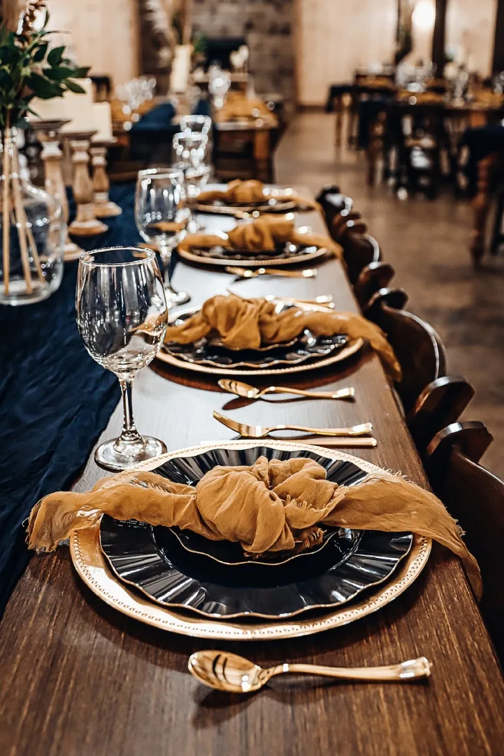 beautiful tables cape with gold accents