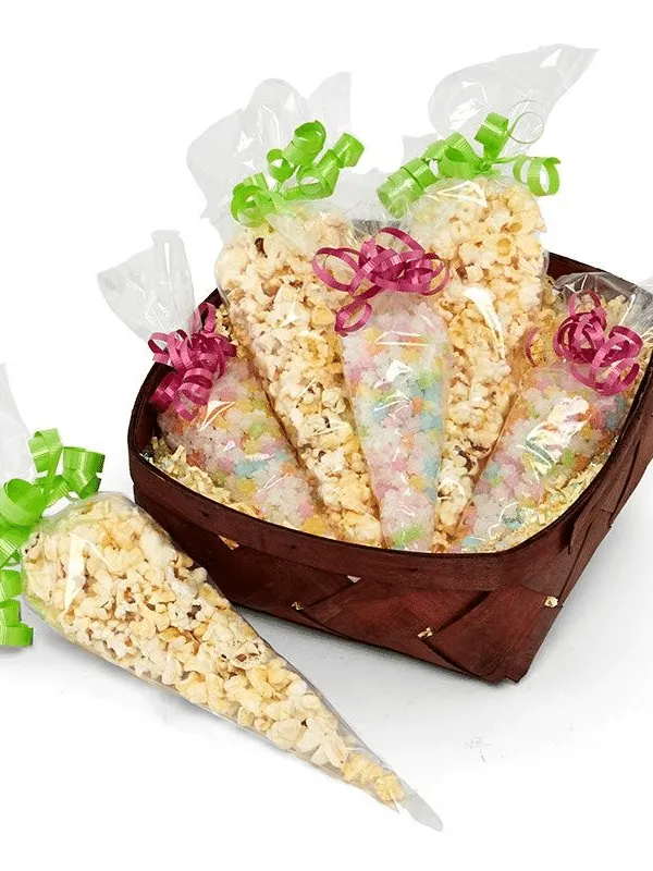 Creative, cute and affordable wedding favor packaging ideas and options from our favorite online resources.