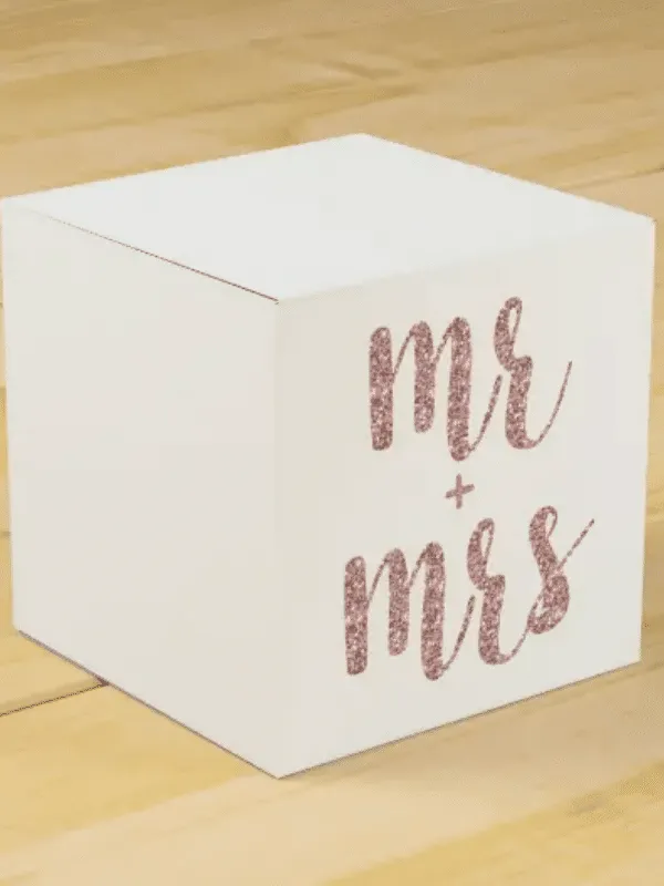 Creative, cute and affordable wedding favor packaging ideas and options from our favorite online resources.