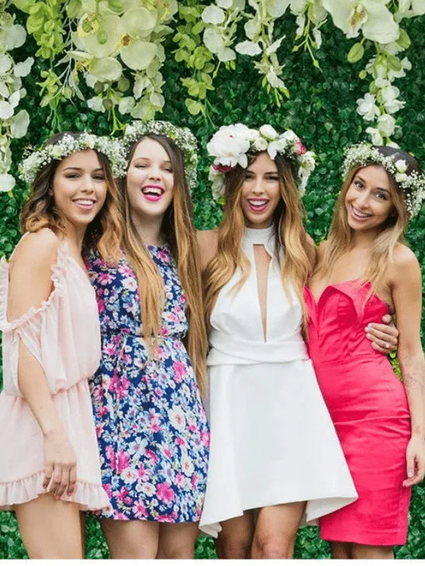 We’ve rounded up a list of items you could use to put together your own DIY wedding photo booth for your wedding reception. From backdrops to tech essentials and lighting, to props and accessories, here are some great finds to bring your photo booth dreams to life.