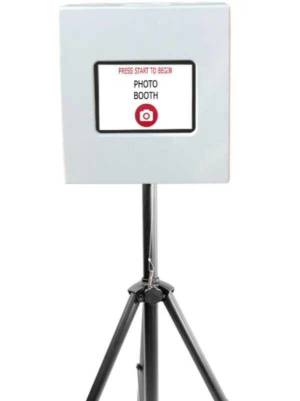 We’ve rounded up a list of items you could use to put together your own DIY wedding photo booth for your wedding reception. From backdrops to tech essentials and lighting, to props and accessories, here are some great finds to bring your photo booth dreams to life.