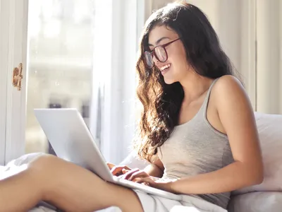 The Best Deal Websites for Brides on a Budget