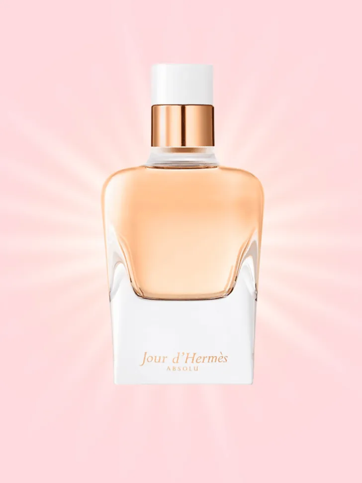 Your wedding day is an unforgettable moment in your life, but do you know what will help solidify your sentimental memories? Your wedding perfume!